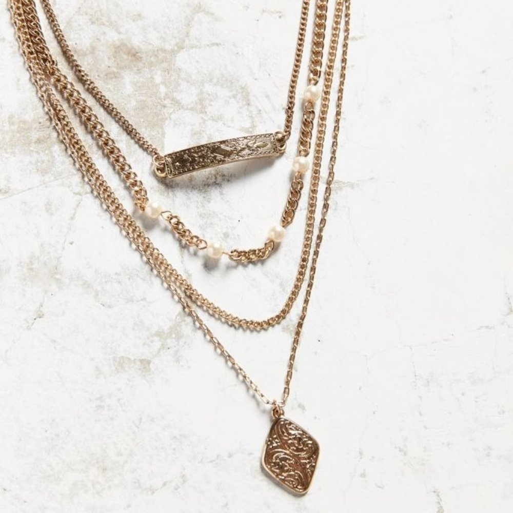 Free People Pearl Layering Necklace Set